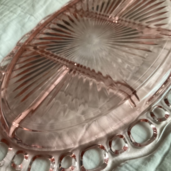 PINK DEPRESSION GLASS FIVE COMPARTMENT OPEN LACE EDGE, RETICULATED OVAL DISH - Picture 5 of 8